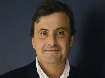 Carlo Calenda raccomanda Finexia